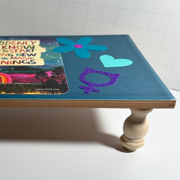 Marine Blue Crackled Glossy Ceramic Riser w/ Sticker Graffiti Art - Picture 4 of 5